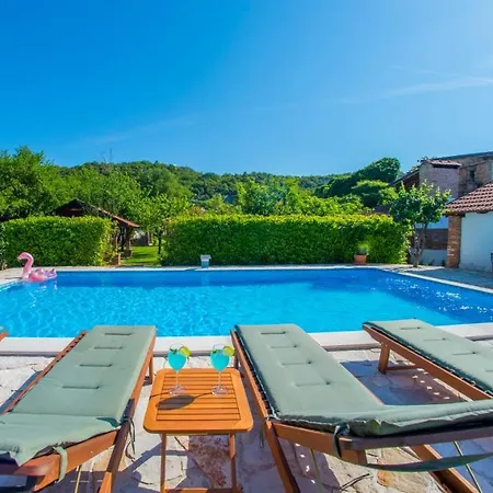 Ferienhaus Ranc Vitina