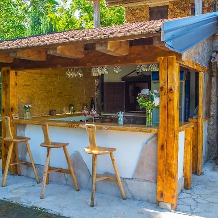 Ranc Vitina Holiday home *