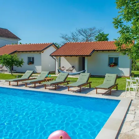 Ranc Vitina Holiday home *